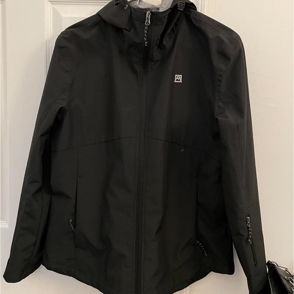 Avalanche windbreaker